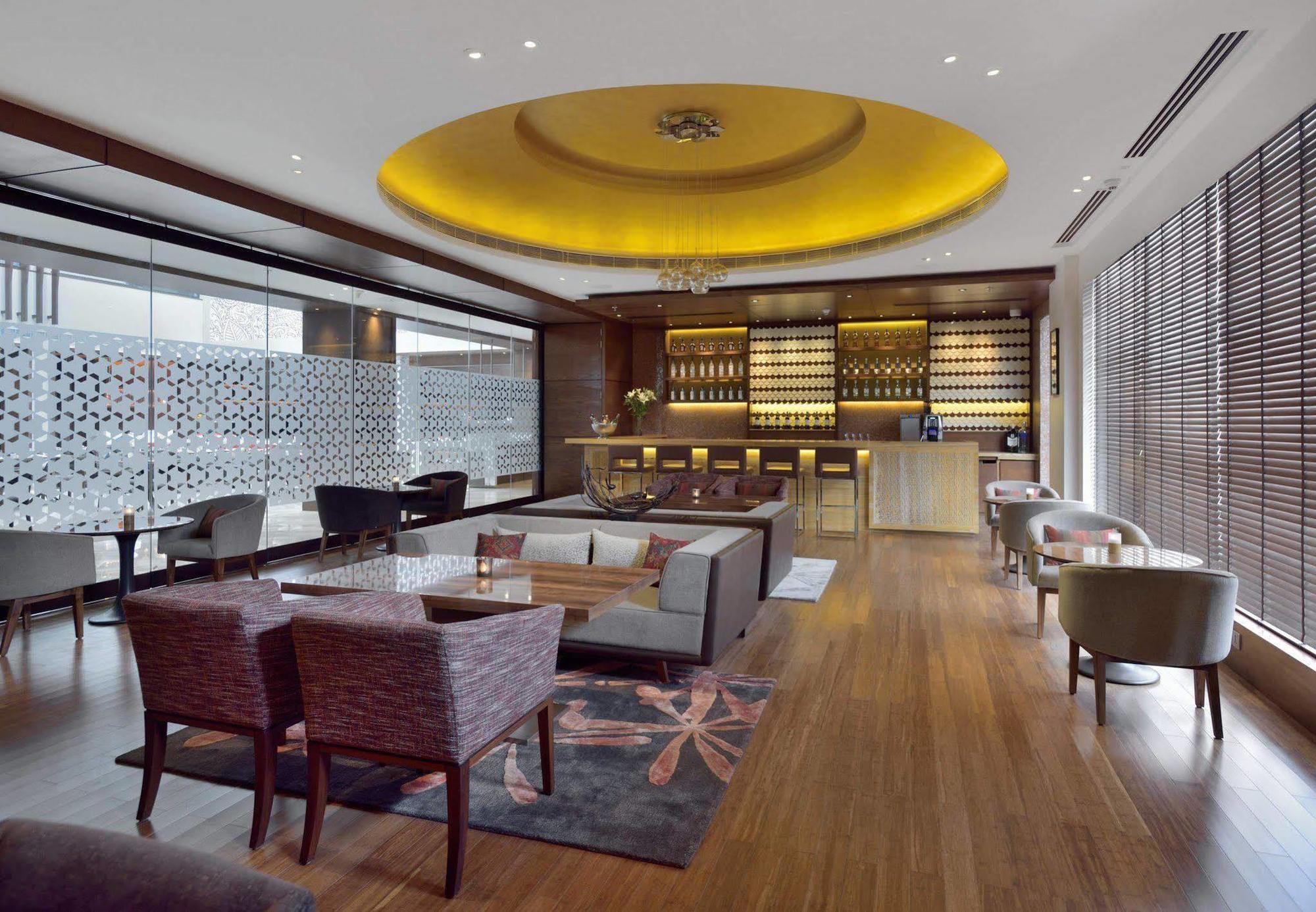 Hotel Courtyard By Marriott Raipur Exterior foto